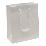 PREMIUN - SACOS COM CORDÃO - 6311 - PAPEL COUCHÉ - PLASTIFICAÇÃO BRILHO - DIMENSÕES (LXAXF) 150X200X80 MM