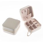 99.1010 - GUARDA-JÓIAS forrado a imitação de pele 100X100X55 mm - Image 2